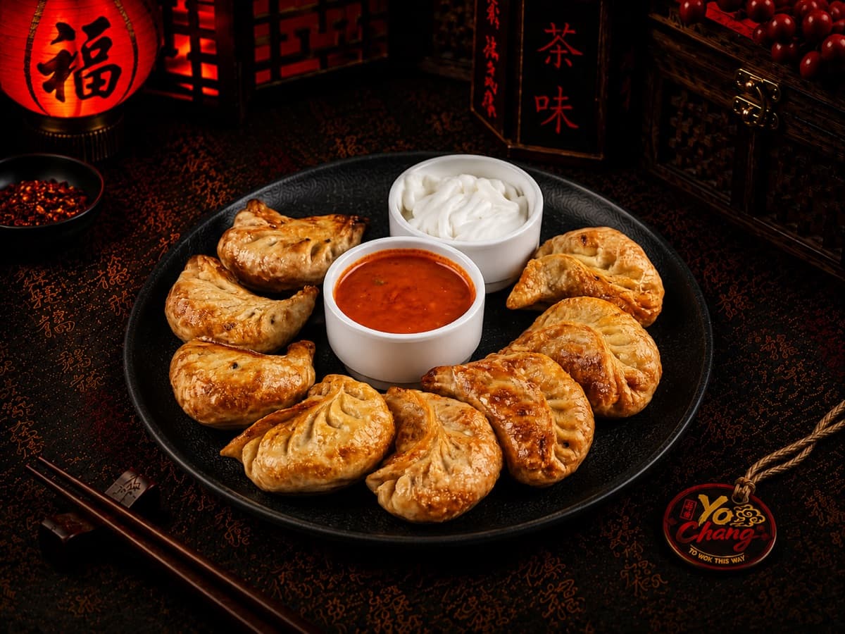 Veg Fried Momos (8 Pcs)